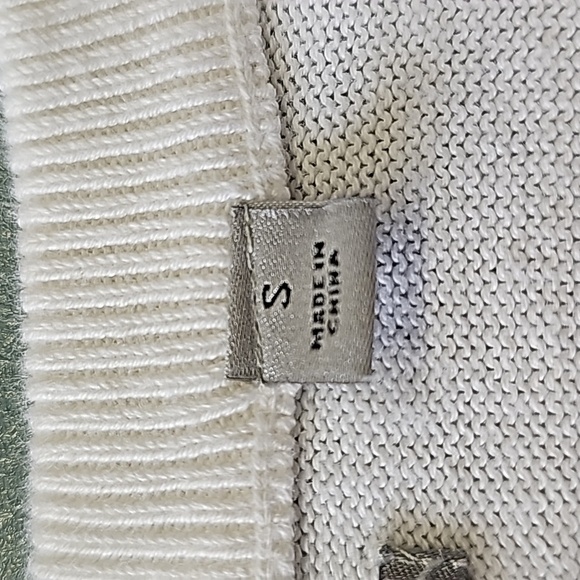 ASHWORTH WOMEN'S GOLF ARGYLE SWEATER. White, blue size small. - Picture 7 of 8